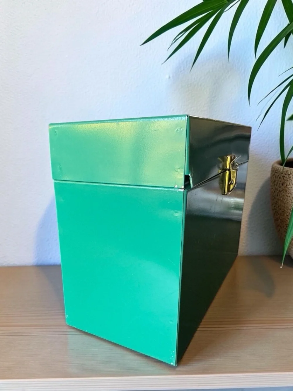 Vintage Worcester T&S Rochdale Mass Green Metal Storage Box Industrial Organizer